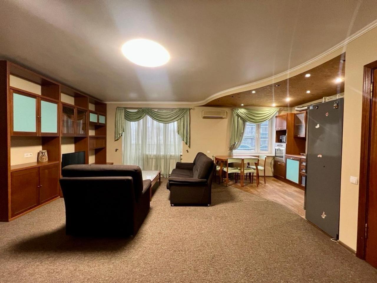 Apartment In The Center Of Kiev Buitenkant foto