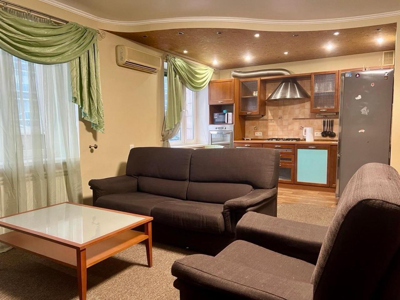 Apartment In The Center Of Kiev Buitenkant foto