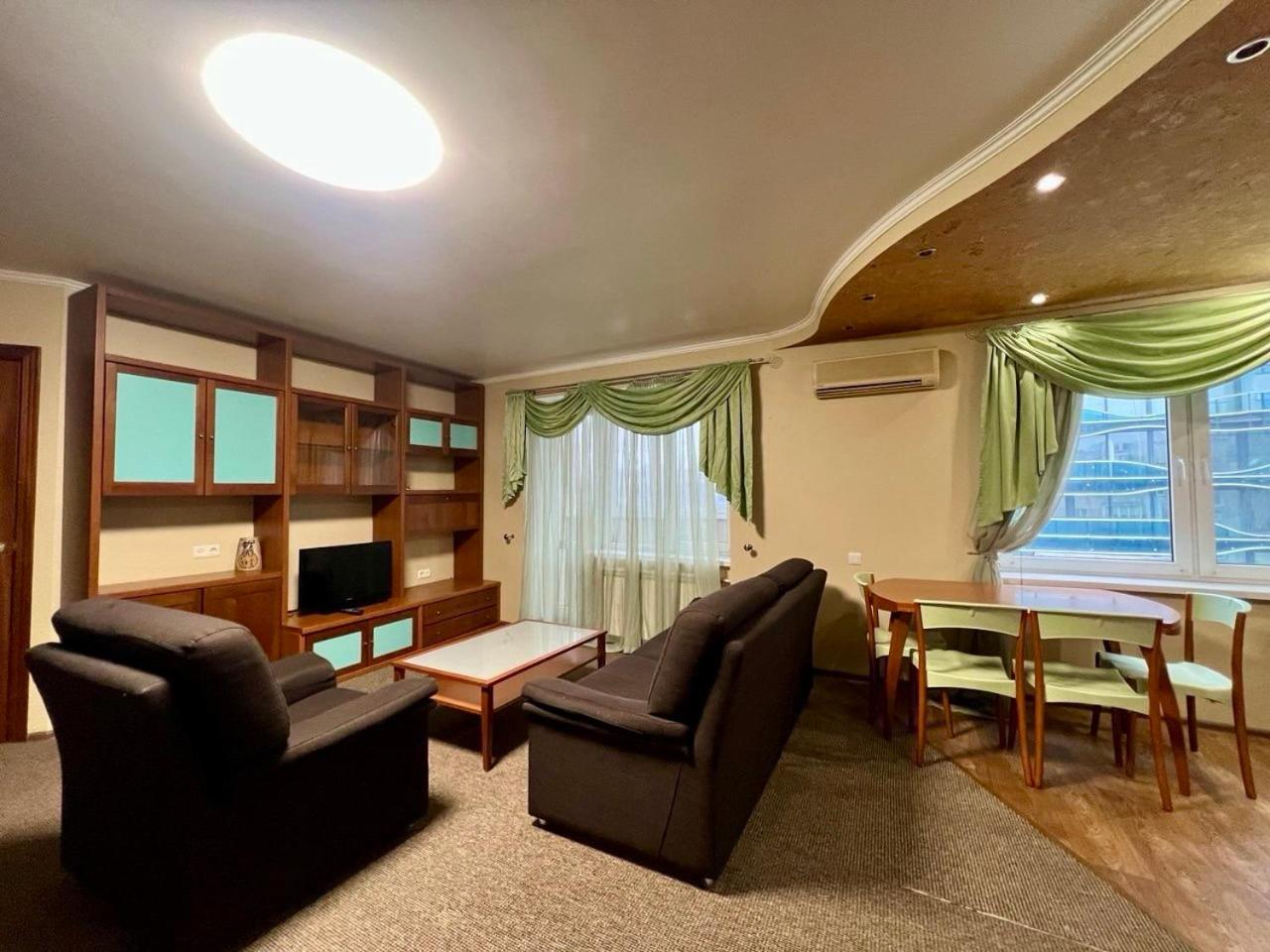 Apartment In The Center Of Kiev Buitenkant foto