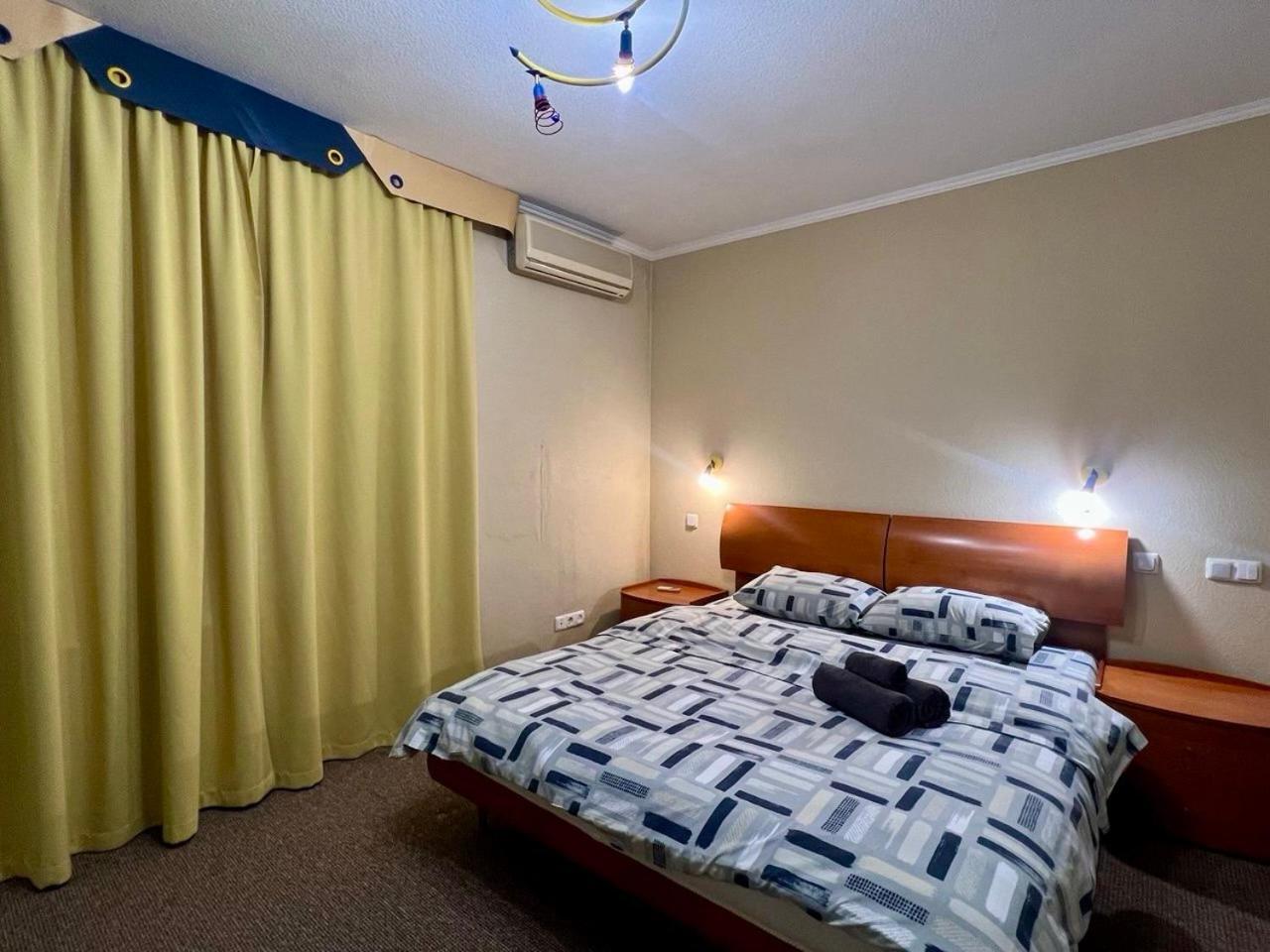 Apartment In The Center Of Kiev Buitenkant foto