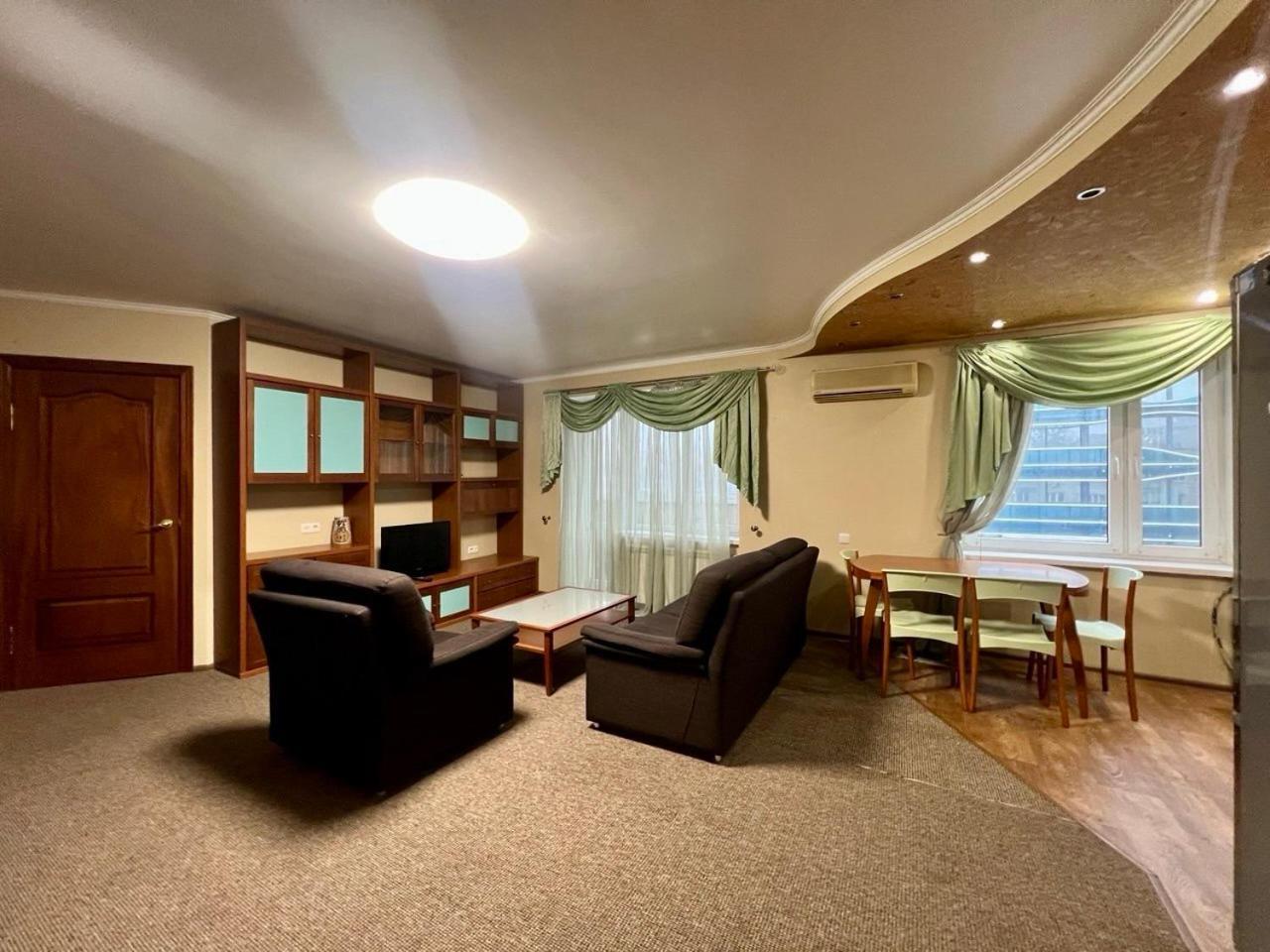 Apartment In The Center Of Kiev Buitenkant foto