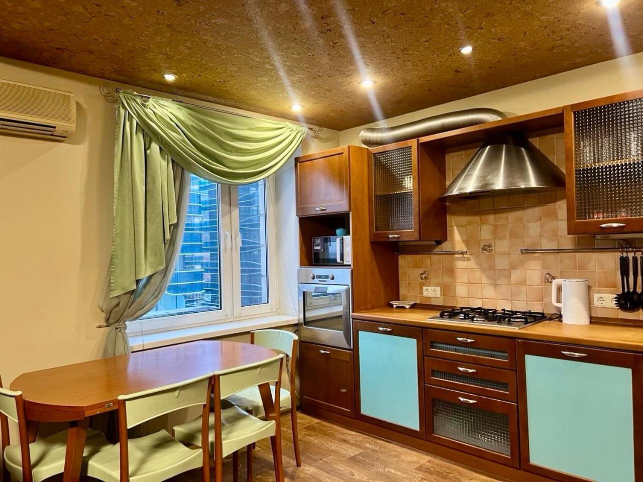 Apartment In The Center Of Kiev Buitenkant foto