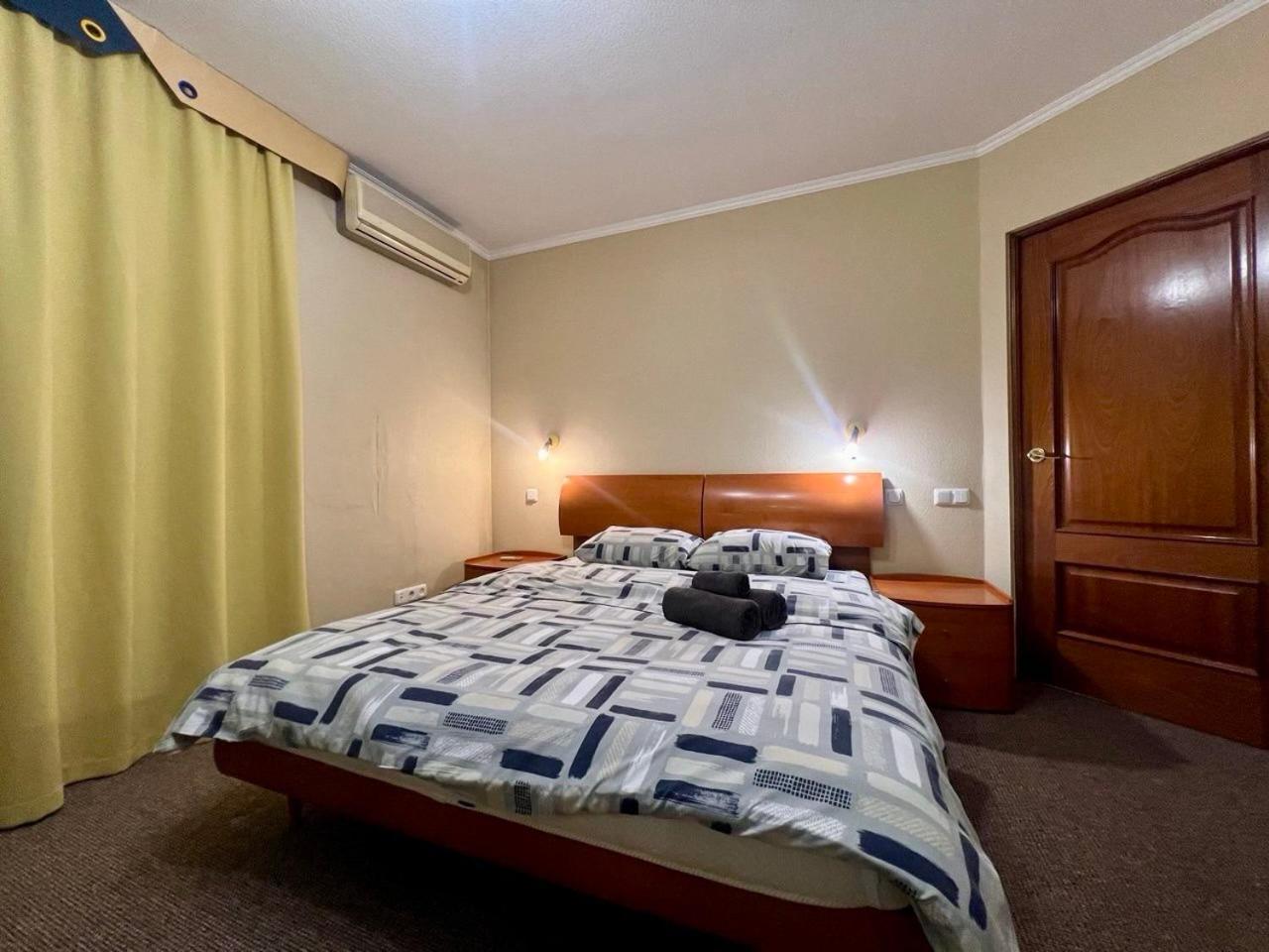 Apartment In The Center Of Kiev Buitenkant foto