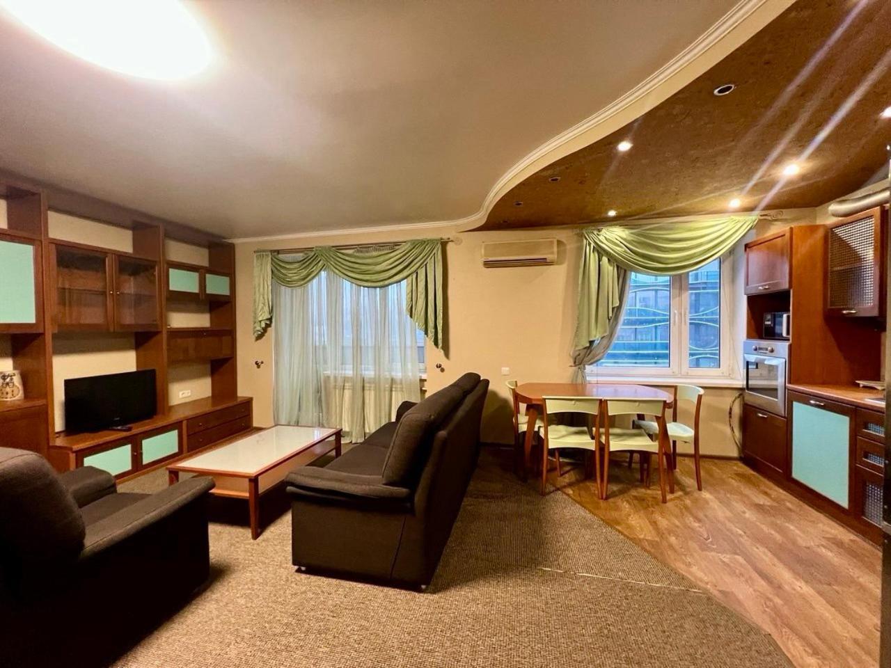 Apartment In The Center Of Kiev Buitenkant foto